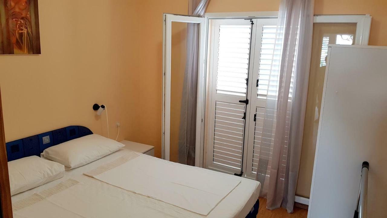 Apartments Andelina 파그 외부 사진